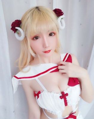 向日葵蕾丝草莓旧版app_国语版全集